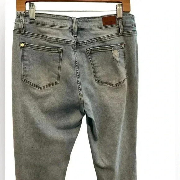 Judy Blue Boyfriend Fit, Light Blue, Size 7/28, Very Stretchy, Great Condition, - Picture 5 of 13